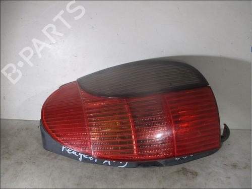 Used Right taillight PEUGEOT 306 Break (7E, N3, N5) 2.0 HDI 90 (90 hp) 26093591