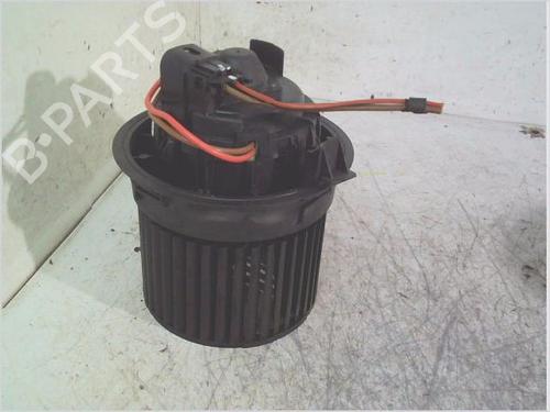 Moteur de chauffage RENAULT CLIO IV (BH_) 1.2 16V (73 hp) 26118640