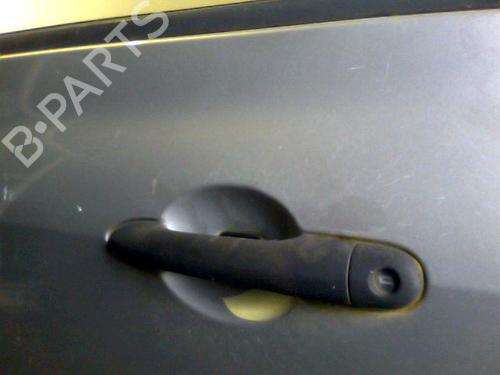 Used Front left exterior door handle RENAULT CLIO III (BR0/1, CR0/1) 1.5 dCi (C/BR0G, C/BR1G) (68 hp) 26093686