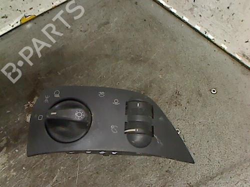 Used Headlight switch VW POLO III (6N1) 60 1.4 (60 hp) 29540225