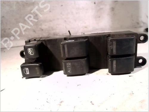 Used Left rear window switch NISSAN X-TRAIL I (T30) 2.2 Di 4x4 (114 hp) 26109061