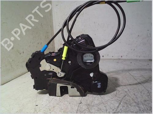 Used Front right lock TOYOTA AURIS (_E15_) 1.4 D-4D (NDE150_, NDE150R) (90 hp) 26114997