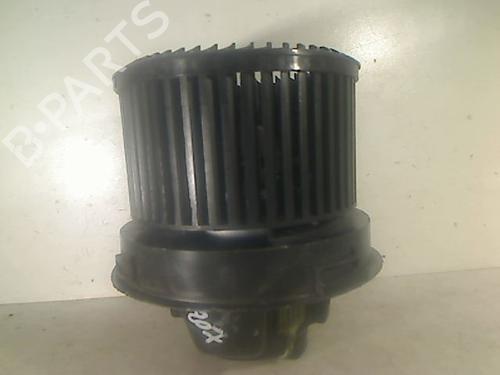Used Heater blower motor PEUGEOT 207 (WA_, WC_) 1.6 16V VTi (120 hp) 26093652