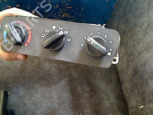 Used Climate control FORD MONDEO I (GBP) 1.8 i 16V (115 hp) 26086843