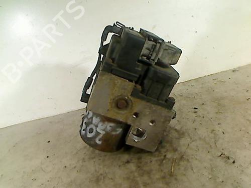 Used ABS pump RENAULT ESPACE III (JE0_) 2.2 12V TD (JE0E, JE0H, JE0P) (113 hp) 26075838