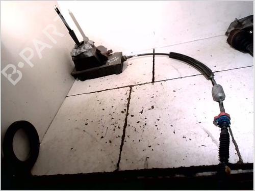 Used Shift knob RENAULT CLIO III (BR0/1, CR0/1) 1.6 16V (BR05, BR0B, BR0Y, BR15, BR1J, BR1M, BR1Y, CR0B,... (112 hp) 26103122