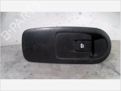 Used Switch RENAULT SCÉNIC II (JM0/1_) 1.5 dCi (JM1E, JM16) (106 hp) 26097834