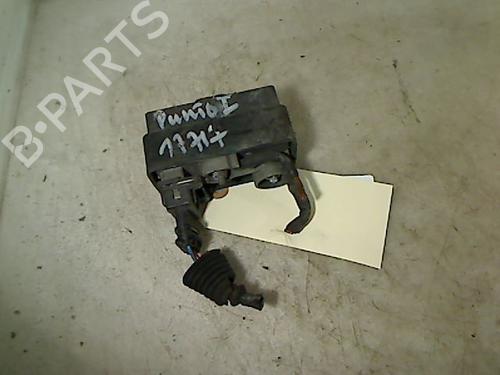 Sensor electrónico FIAT PUNTO (176_) 1.7 TD (71 hp) 33002769