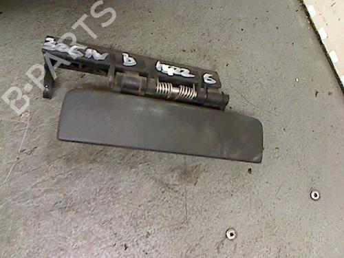 Used Front right exterior door handle PEUGEOT 306 Hatchback (7A, 7C, N3, N5) 1.9 D (68 hp) 26084834