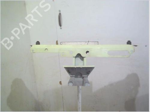 Used Crossmember RENAULT TWINGO II (CN0_) 1.2 16V (CN0K, CN0V, CN0A) (76 hp) 30765581