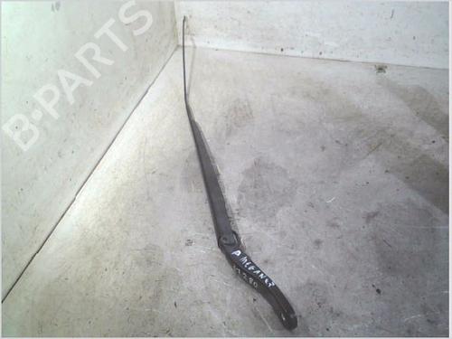 Used Front windshield wiper arm Front windshield wiper arm 38437001 38437001