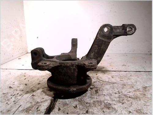 Used Left front steering knuckle RENAULT CLIO III (BR0/1, CR0/1) 1.5 dCi (BR17, CR17) (86 hp) 26088647