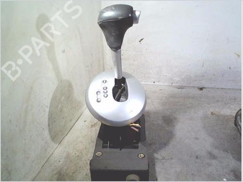 Manete velocidades Manete velocidades RENAULT MEGANE II (BM0/1_, CM0/1_) 1.9 dCi (131 hp) 36108456 36108456