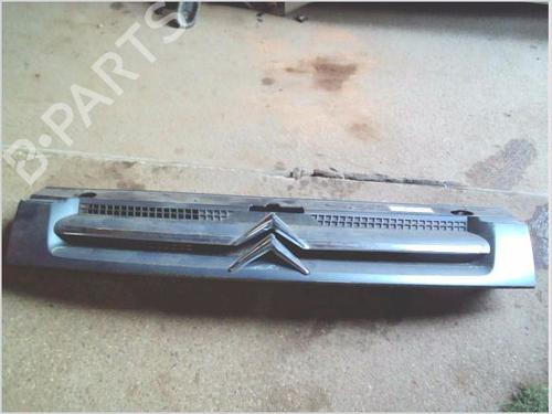 Used Grille Grille CITROËN BERLINGO / BERLINGO FIRST MPV (MF_, GJK_, GFK_) 1.4 i (MFKFX, MFKFW, GJKFWB, GJKFWC, GFKFWC) (75 hp) 34471129 34471129
