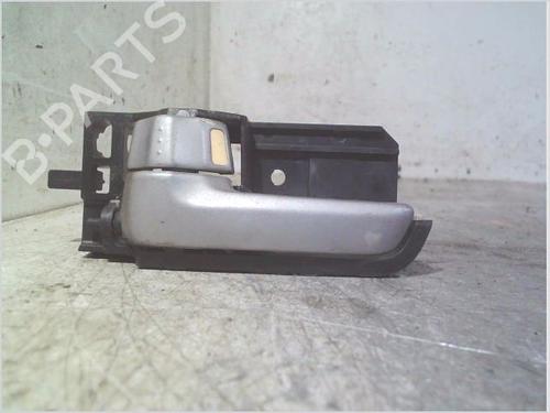 Maniglia interna anteriore sinistra SUZUKI SWIFT III (MZ, EZ) 1.3 (RS413, ZC11S) (92 hp) 29594471