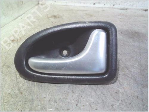 Used Rear right interior door handle Rear right interior door handle RENAULT CLIO II (BB_, CB_) 1.4 16V (B/CB0P, BB13) (98 hp) 36222211 36222211