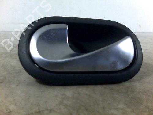 Used Front left interior door handle RENAULT SCÉNIC II (JM0/1_) 1.9 dCi (JM0G, JM12, JM1G, JM2C) (120 hp) 26067455