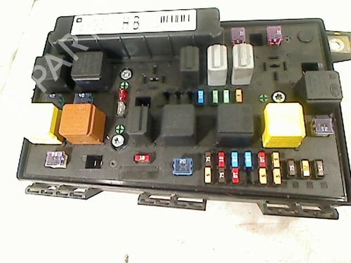 Used Fuse box OPEL ASTRA H GTC (A04) 2.0 Turbo (L08) (240 hp) 28323943