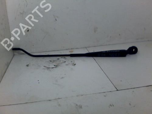 Used Front windshield wiper arm RENAULT MEGANE I (BA0/1_) 1.9 dCi (BA05, BA1F) (102 hp) 26077142