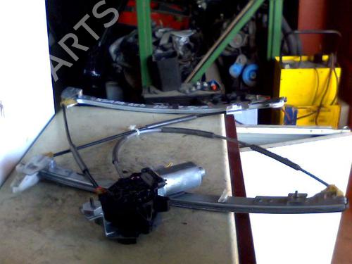 Used Front right window mechanism CITROËN XSARA (N1) 1.8 i (90 hp) 26107869
