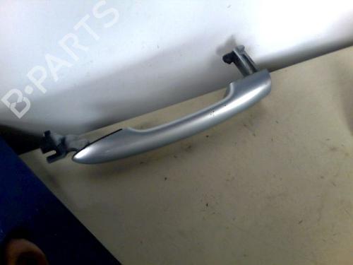 Venstre foran utvendig håndtak RENAULT LAGUNA II (BG0/1_) 1.8 16V (BG0B, BG0M) (120 hp) 26103159