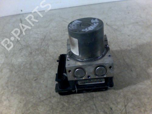 Used ABS pump RENAULT SCÉNIC II (JM0/1_) 1.9 dCi (JM0G, JM12, JM1G, JM2C) (120 hp) 26067836