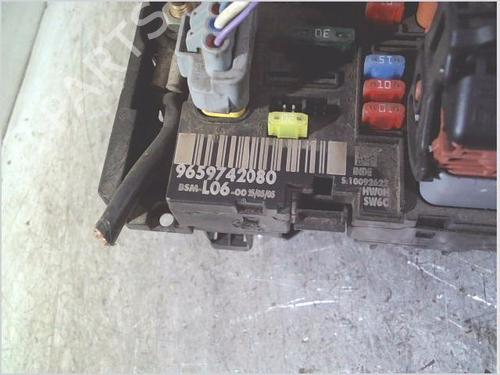 Fuse box PEUGEOT 307 (3A/C) 1.6 HDi 110 | BP28424147E1