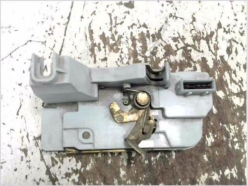 Serratura posteriore sinistra PEUGEOT 307 (3A/C) 2.0 HDi 90 (90 hp) 32216248