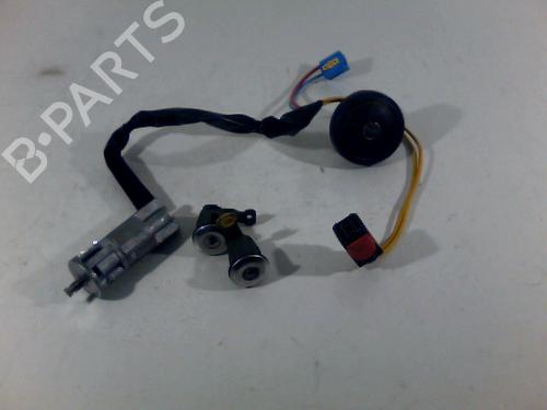 Used Ignition barrel CITROËN XSARA (N1) 1.4 i (75 hp) 26062290