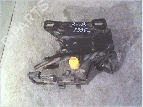 AdBlue-tank AdBlue-tank PEUGEOT 308 II (LB_, LP_, LW_, LH_, L3_) 2.0 BlueHDi 150 (150 hp) 31879871 31879871
