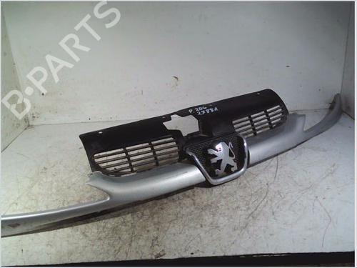 Used Grille PEUGEOT 206 Hatchback (2A/C) 1.4 16V (88 hp) 26111340