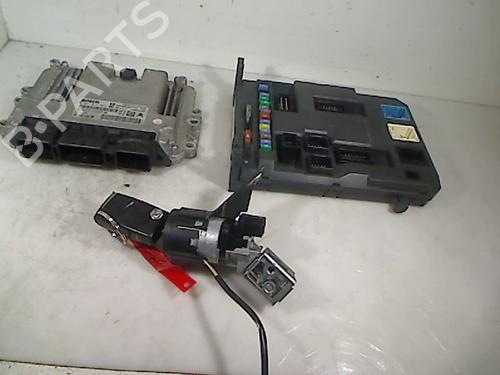 Used Engine control unit (ECU) Engine control unit (ECU) PEUGEOT 207 (WA_, WC_) 1.4 HDi (68 hp) 33007018 33007018