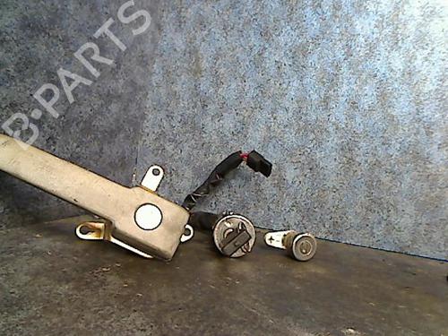 Used Ignition barrel RENAULT RAPID Box Body/MPV (F40_, G40_) 1.0 (37 hp) 26057158