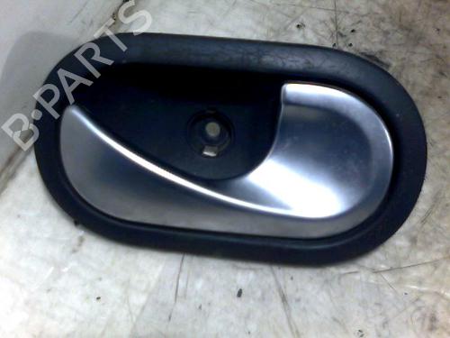 Used Front right interior door handle RENAULT SCÉNIC II (JM0/1_) 1.9 dCi (JM14) (131 hp) 26074667