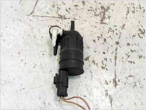 Pompe de lave-glace RENAULT CLIO II (BB_, CB_) 1.2 (BB0A, BB0F, BB10, BB1K, BB28, BB2D, BB2H, CB0A,... (58 hp) 28155361