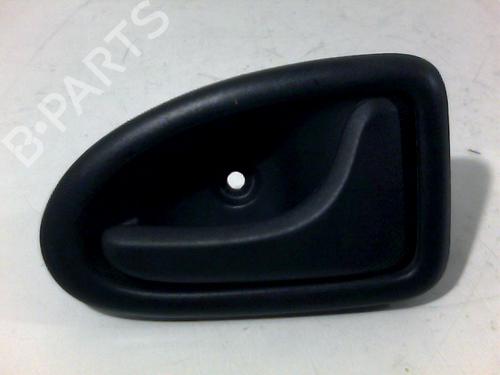 Used Front right interior door handle RENAULT CLIO II (BB_, CB_) 1.2 16V (BB05, BB0W, BB11, BB27, BB2T, BB2U, BB2V, CB05,... (75 hp) 26084067