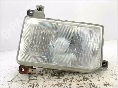 Højre forlygte NISSAN TERRANO I (WD21) 2.7 TD 4WD (LBYD21) (99 hp) 30122452