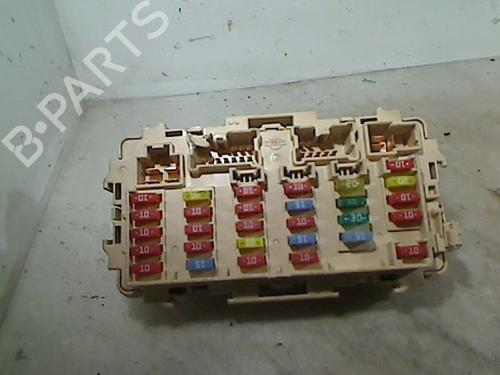 Used Fuse box NISSAN X-TRAIL I (T30) 2.2 dCi (136 hp) 26077881