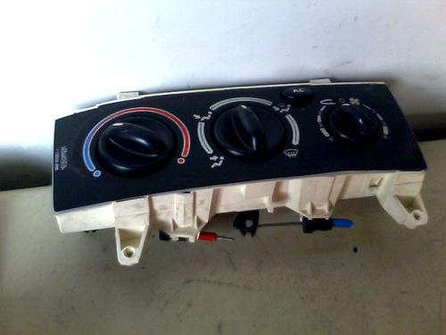 AC-Styringsenhed/Manøvreenhed RENAULT MEGANE I Classic (LA0/1_) 1.6 16V (LA00, LA04, LA0B, LA11, LA16, LA19, LA1J, LA1K,... (107 hp) 28102523
