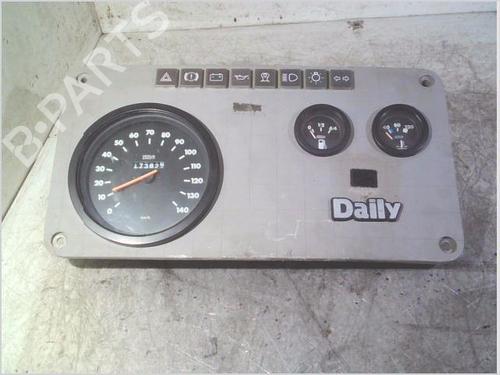 Cuadro instrumentos Cuadro instrumentos IVECO DAILY I Platform/Chassis 35-8 (10031131, 10031132, 10031137, 10031224, 10031231,... (72 hp) 34503559 34503559