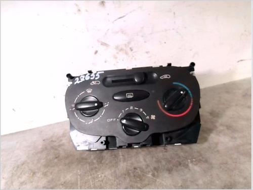 AC-Styringsenhed/Manøvreenhed PEUGEOT 206 Hatchback (2A/C) 1.1 i (60 hp) 26101558