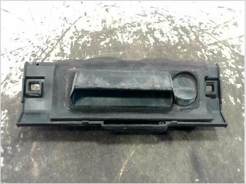 Used Tailgate handle Tailgate handle PEUGEOT 206 Hatchback (2A/C) 1.9 D (69 hp) 40539974 40539974
