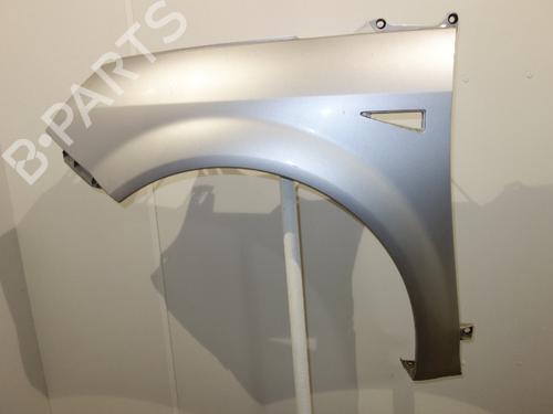 Used Left front fenders RENAULT SCÉNIC II (JM0/1_) 1.5 dCi (JM1E, JM16) (106 hp) 26085084