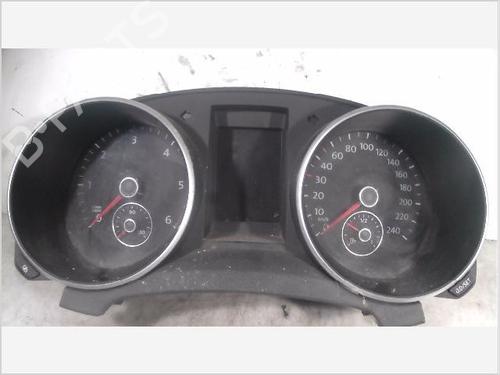 Cockpit VW GOLF VI (5K1) 1.6 TDI (90 hp) 26100011