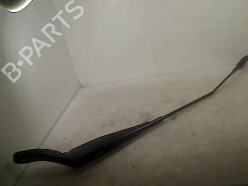 Used Front windshield wiper arm PEUGEOT PARTNER Box Body/MPV 1.6 HDi 16V (90 hp) 26111580