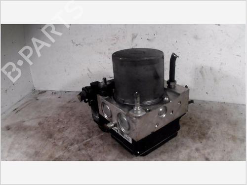 Used ABS pump CITROËN C4 I (LC_) 2.0 HDi (136 hp) 26101179