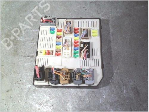 Used Fuse box Fuse box 38950762 38950762