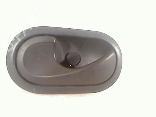 Venstre foran invendig håndtak RENAULT CLIO III (BR0/1, CR0/1) 1.5 dCi (C/BR0G, C/BR1G) (68 hp) 26086835