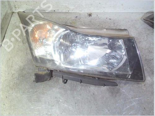 Used Right headlight Right headlight CHEVROLET CRUZE (J300) 1.6 (124 hp) 40086912 40086912