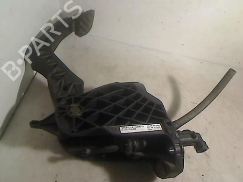 Used Clutch pedal VW GOLF V (1K1) 1.9 TDI (90 hp) 26087234